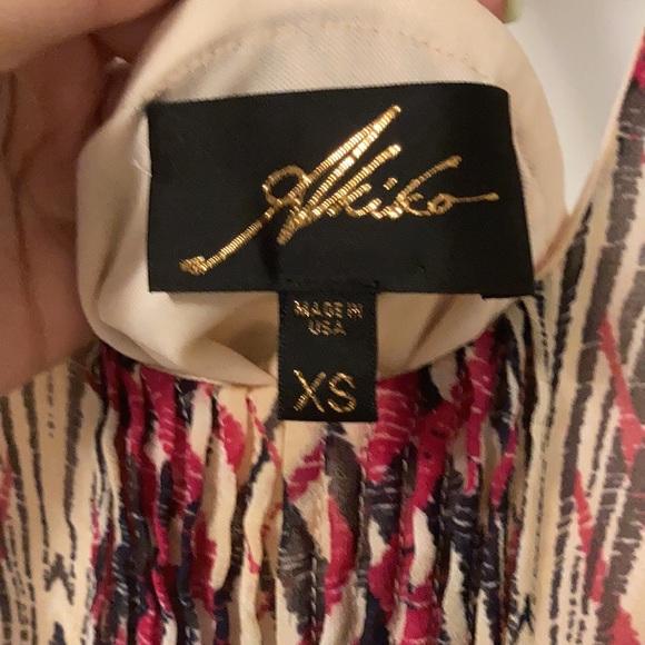 Aikiko Neiman Marcus Lined Top PLEATED Side Zip Sleeveless Blouse. XS - Picture 4 of 4